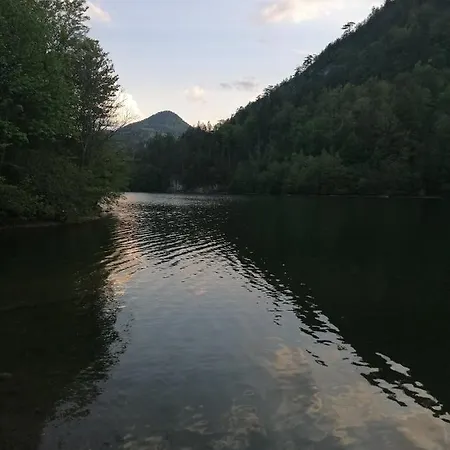 Vakantiehuis Vikendica Moonlight *