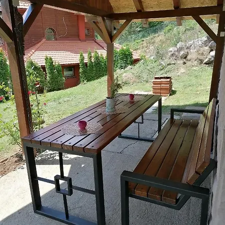 Vakantiehuis Vikendica Moonlight